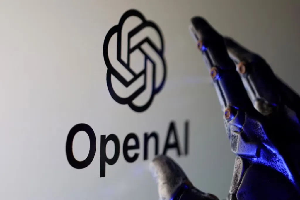 OpenAI Seeks 30 Billion Dollar Round Ahead of Anthropic Public Listing
