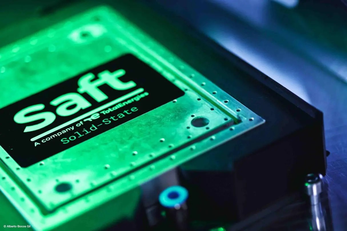 Saft opens solid-state battery production line in France