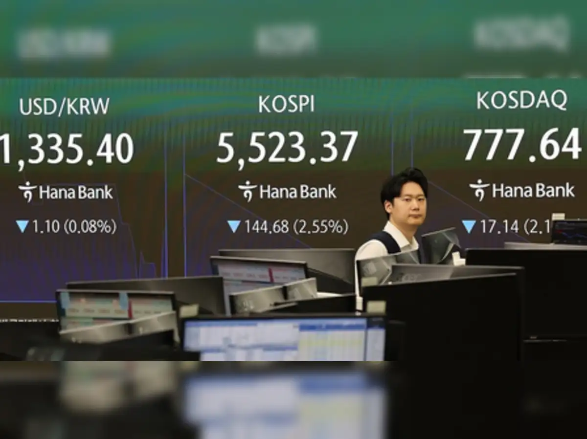 South Korean shares post more than 6-month closing low as chipmakers fall on AI concerns