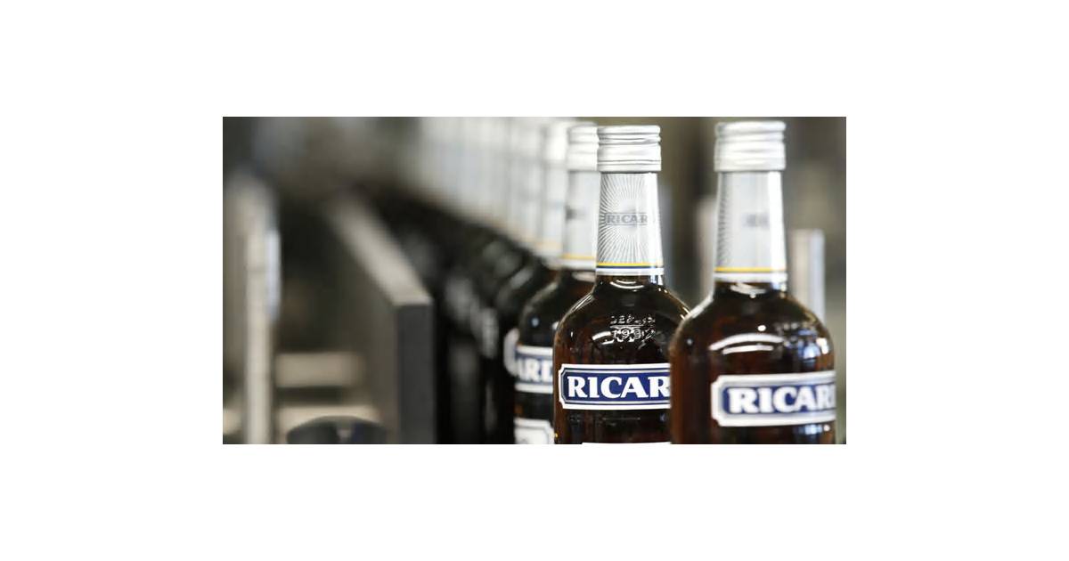 Pernod Ricard Plans Debut Hybrid Bond as French Debt Risk Rises