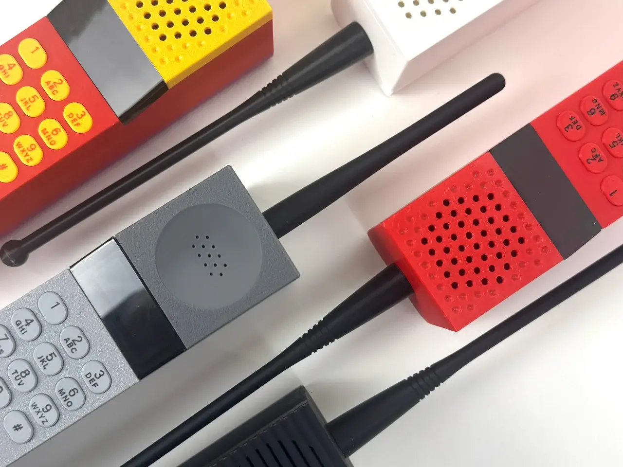 This 3D-printed 1980s brick phone brings back the days when mobile phones were just for making calls