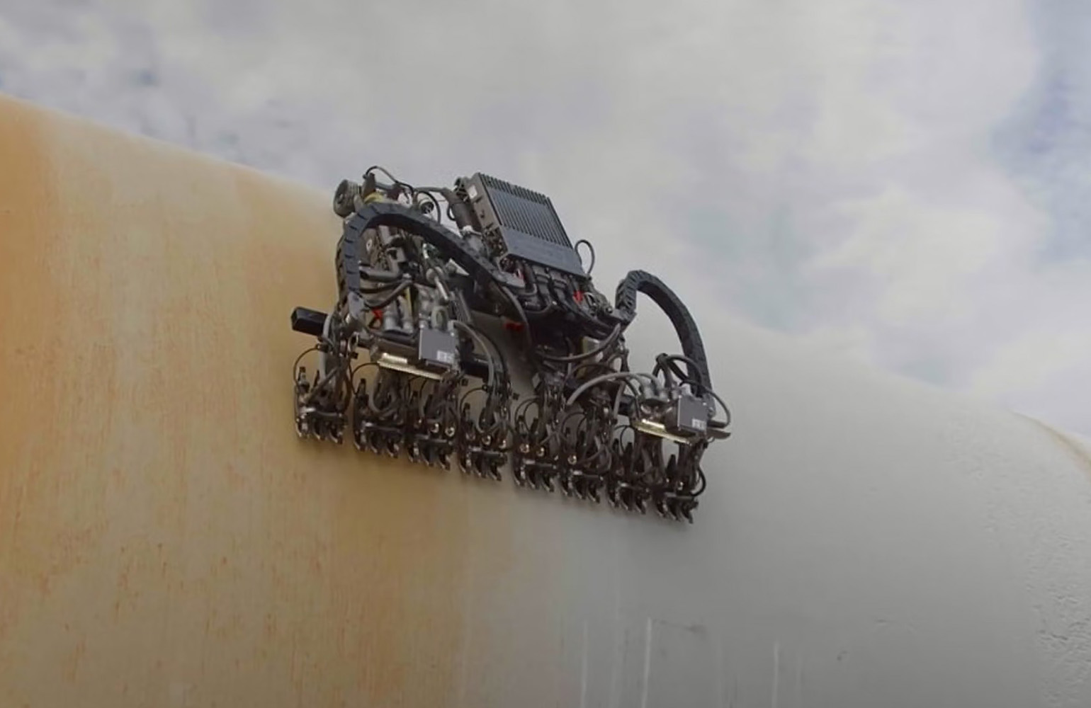 Gecko Robotics secures $300M contract with the U.S. Navy