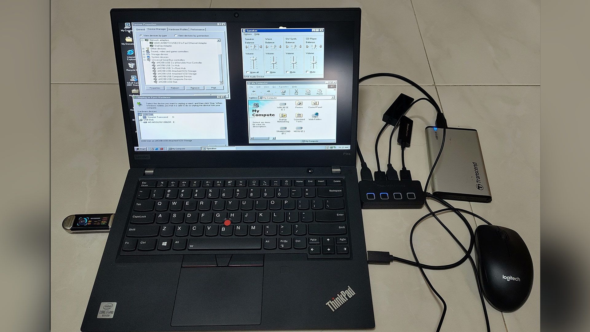 Windows 98 SE users get a Thunderbolt 4 driver, thanks to AI assistance