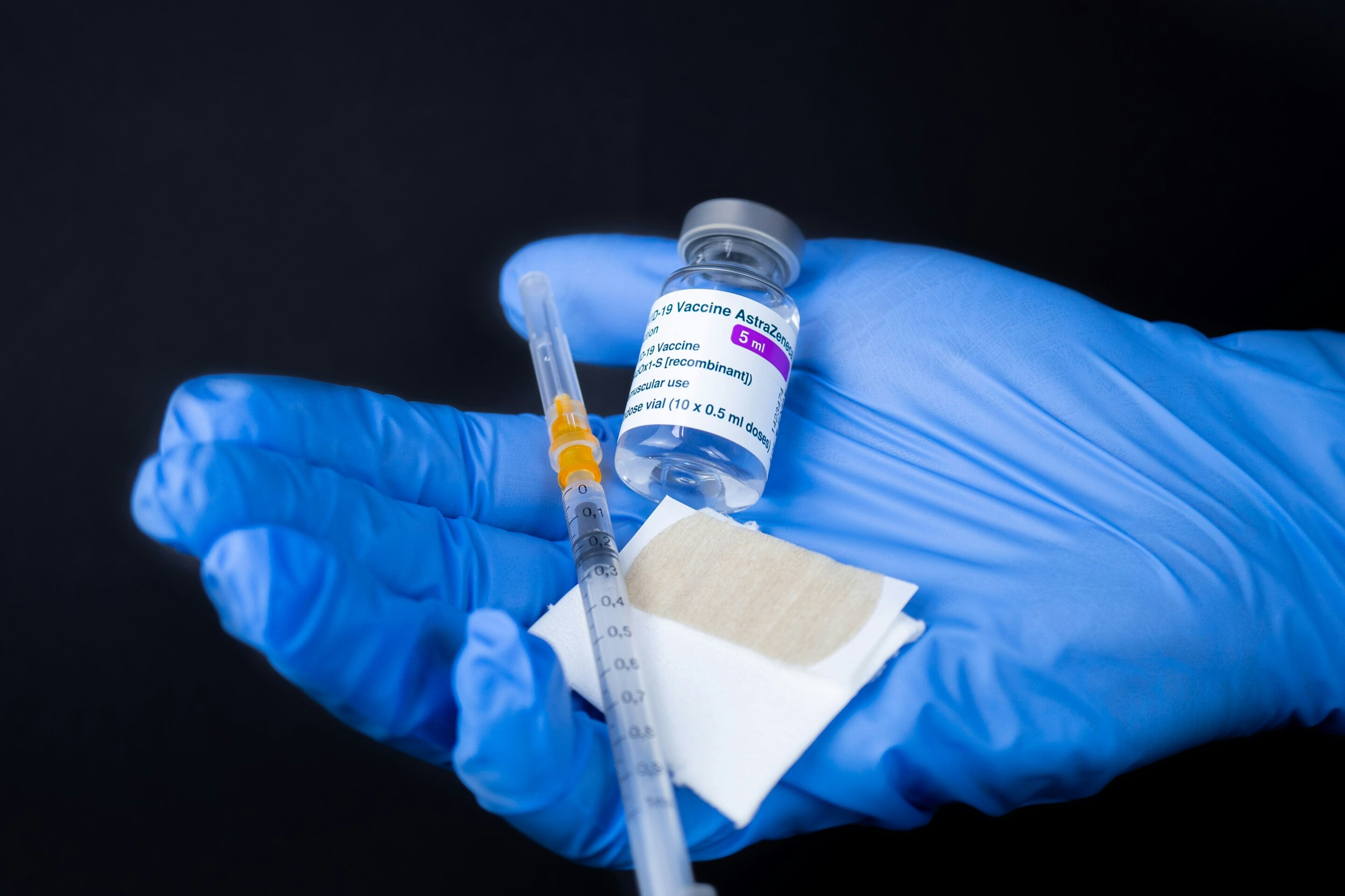 Faster, fairer COVID-19 vaccine rollout could have saved millions of lives, modeling reveals