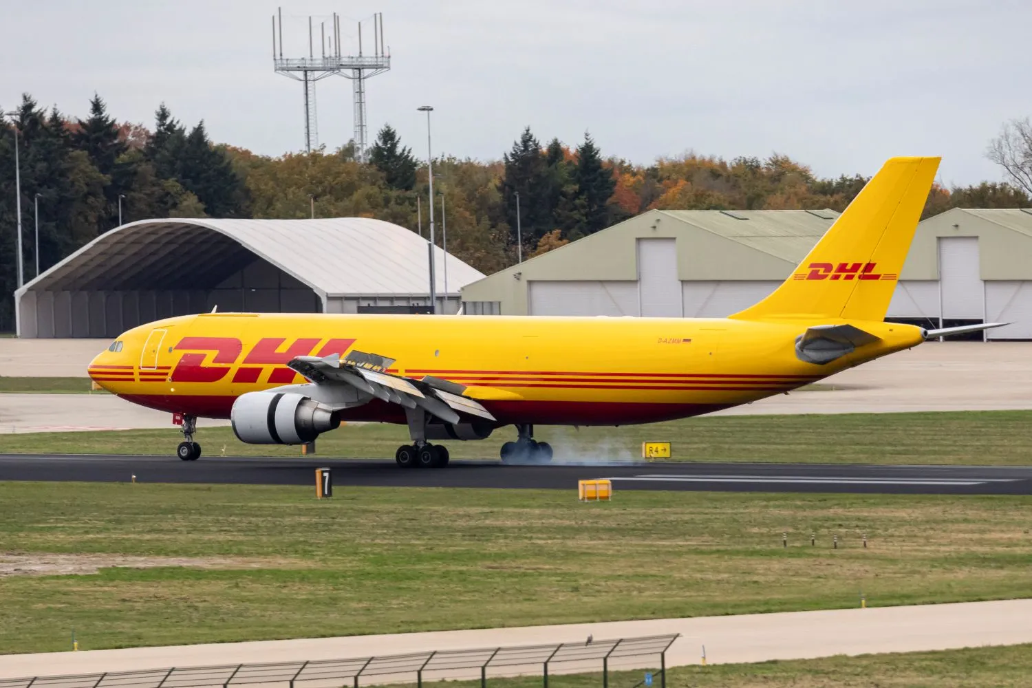 DHL Raises Full-Year Guidance as Express Rides a Capacity-Short Air Market