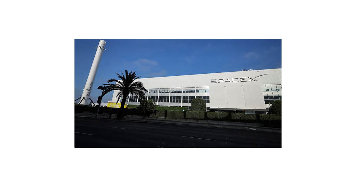 SpaceX quarterly revenue jumps, beats estimates as AI business surges