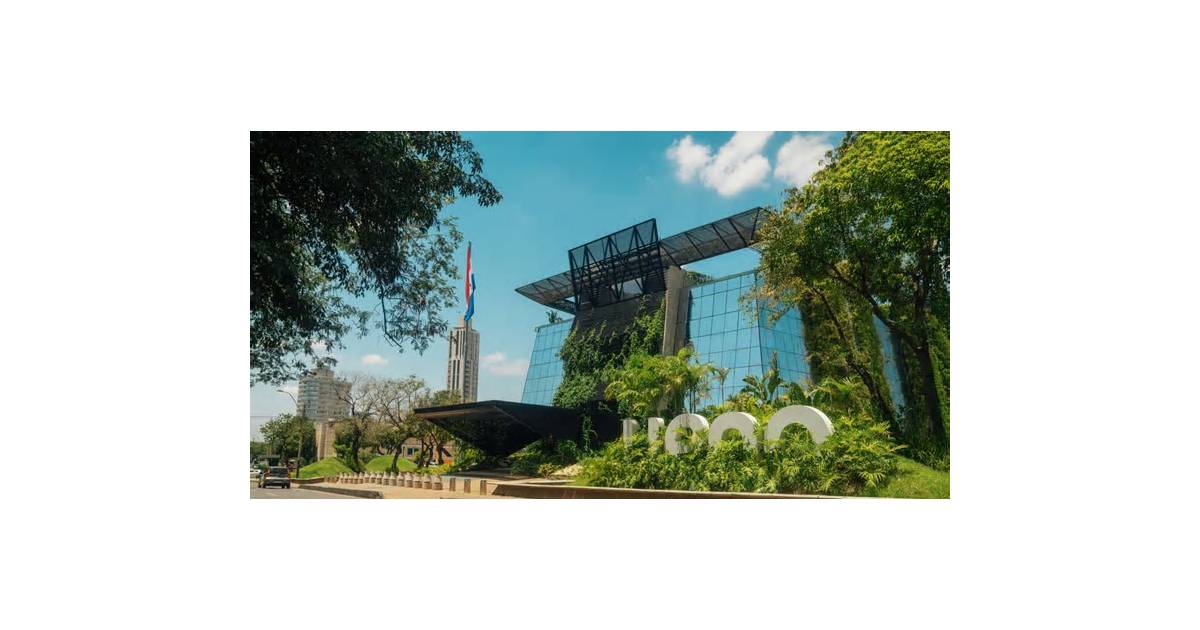 Ueno Plans Capital Boost as Investors Dump Paraguay Bank’s Bonds