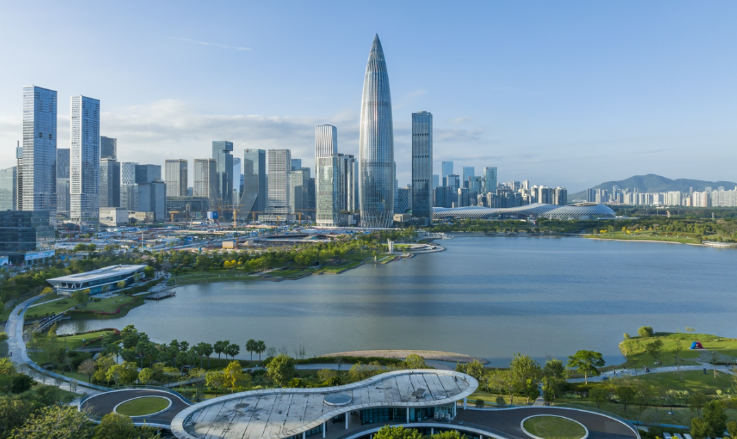Shenzhen Cuts Transit Fares by 50% to Ease Roads for Apec