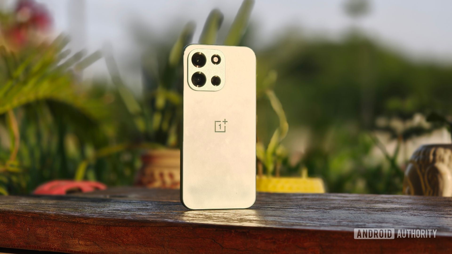 OnePlus may call dibs on a new Snapdragon ‘Pro’ chip, and you’re allowed to feel jealous