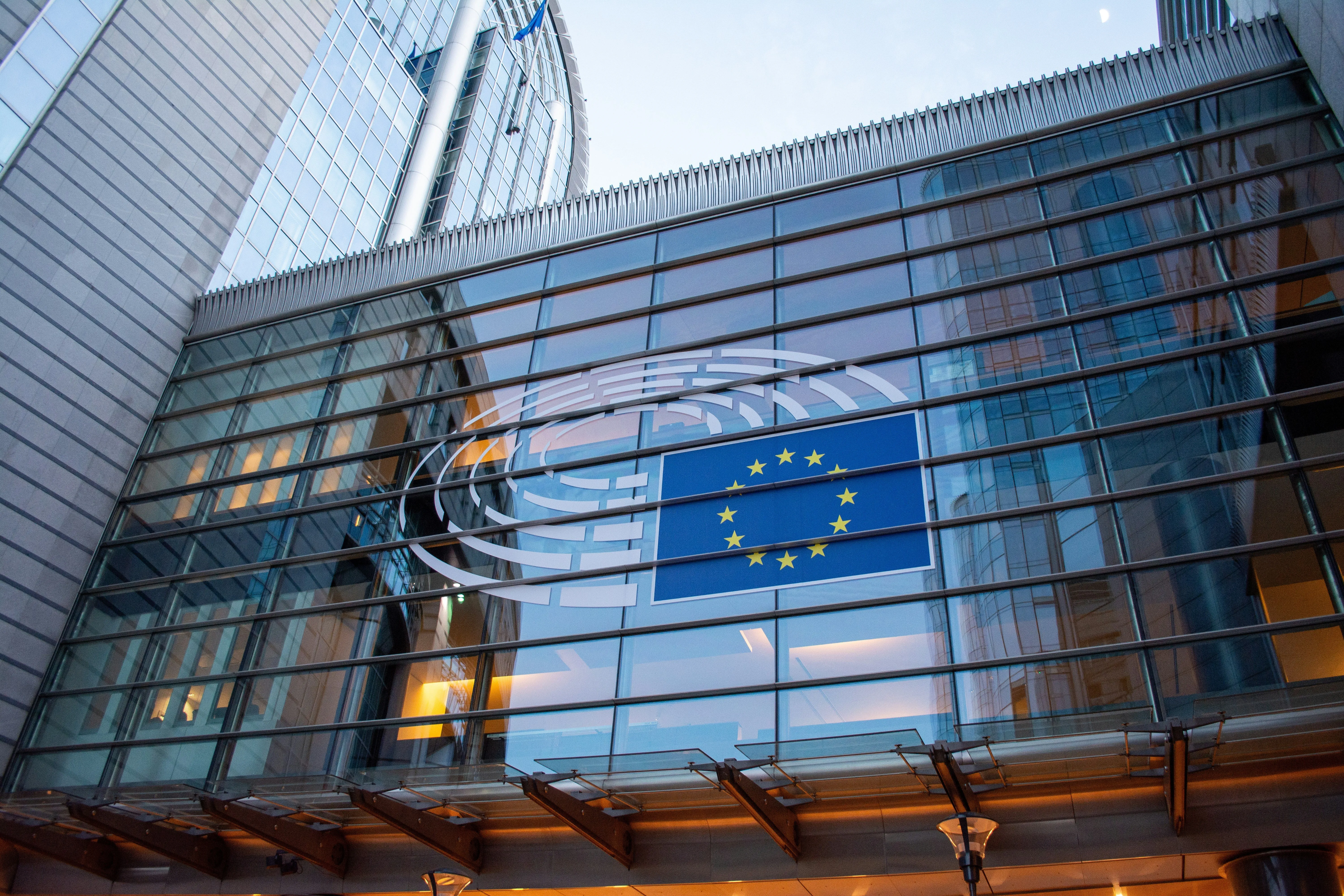 EU Awards €3.4B To 77 Net-Zero Projects, Including First DACCS Grant