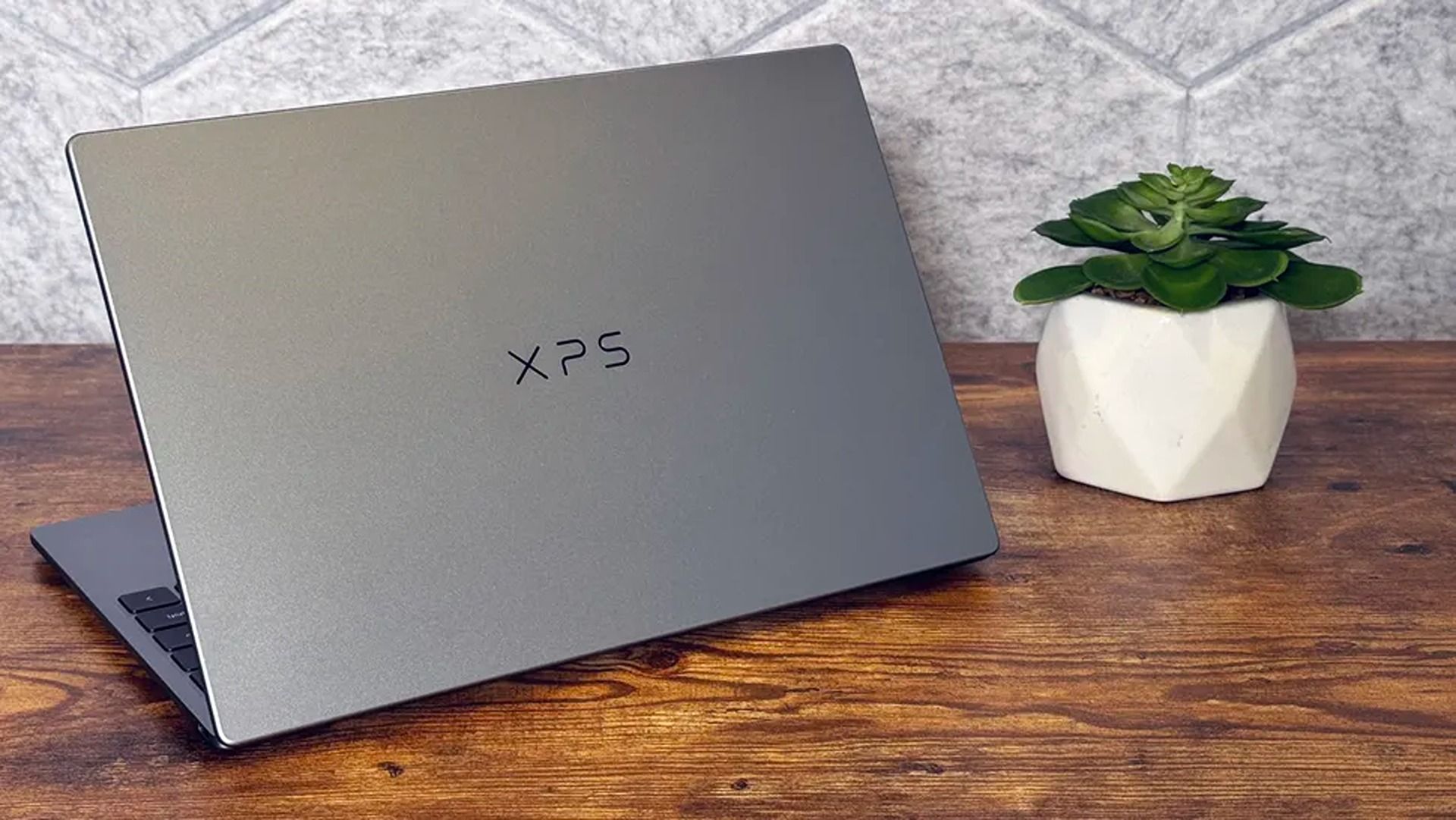 Dell's XPS 13 redefined entry level laptops, and this deal for 16GB RAM is even better