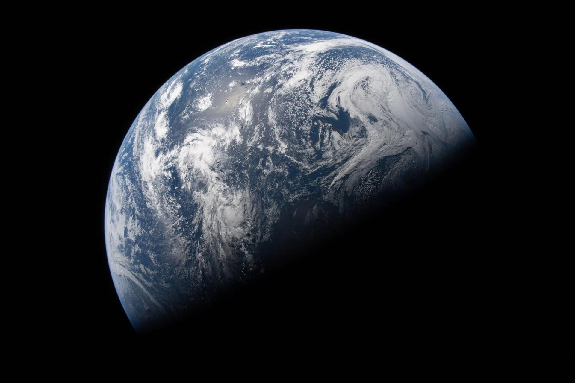 Earth’s Core Has Been Quietly Leaking Water for Billions of Years