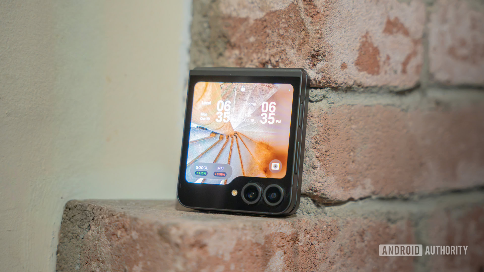 Wallpaper Wednesday: Amazing phone wallpapers for all to share (October 21)