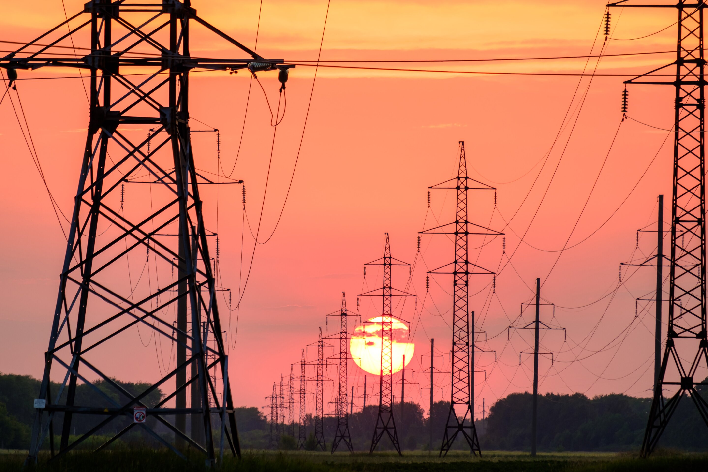 Hot and cold climate extremes push UK's energy system to its limits, new report reveals