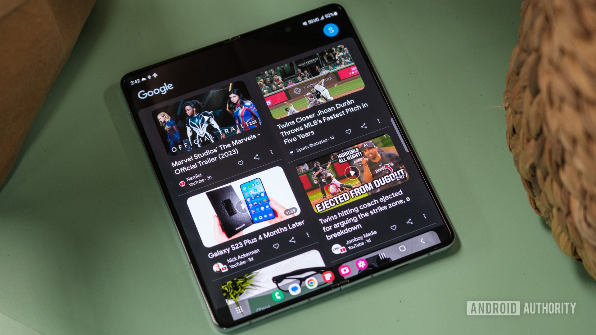 Survey: Nearly half of you want nothing to do with Samsung’s home screen news feed