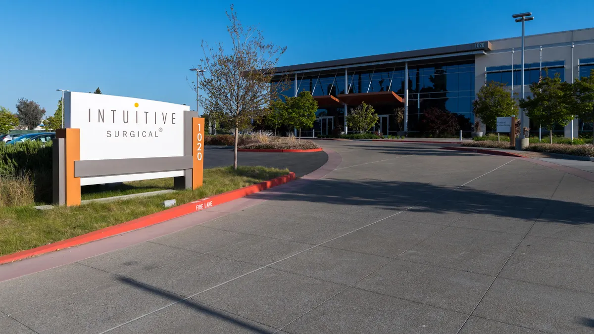 Intuitive’s US da Vinci procedure growth slows again