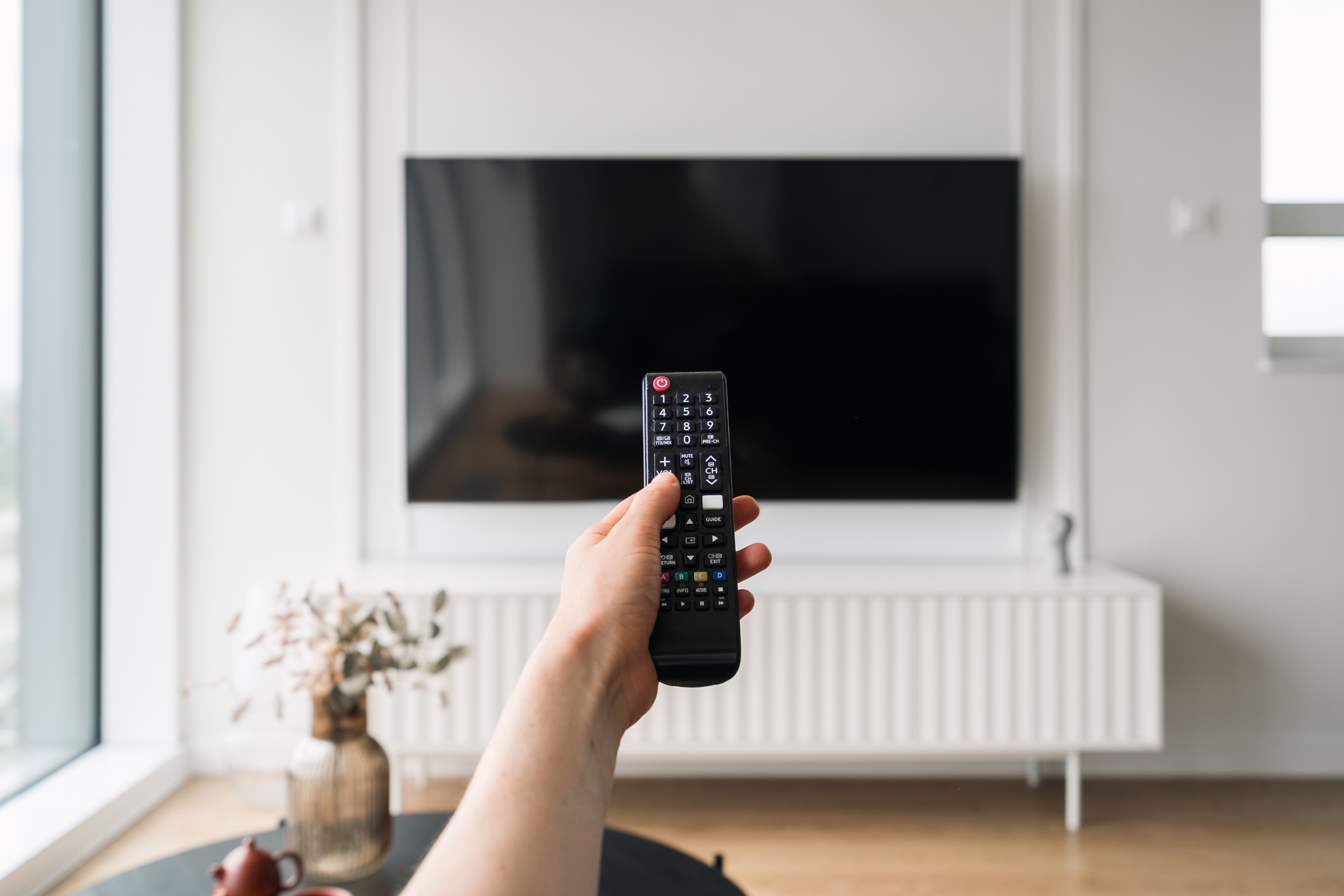 Does opting out of smart TV tracking work? Research finds “suspicious” traffic.