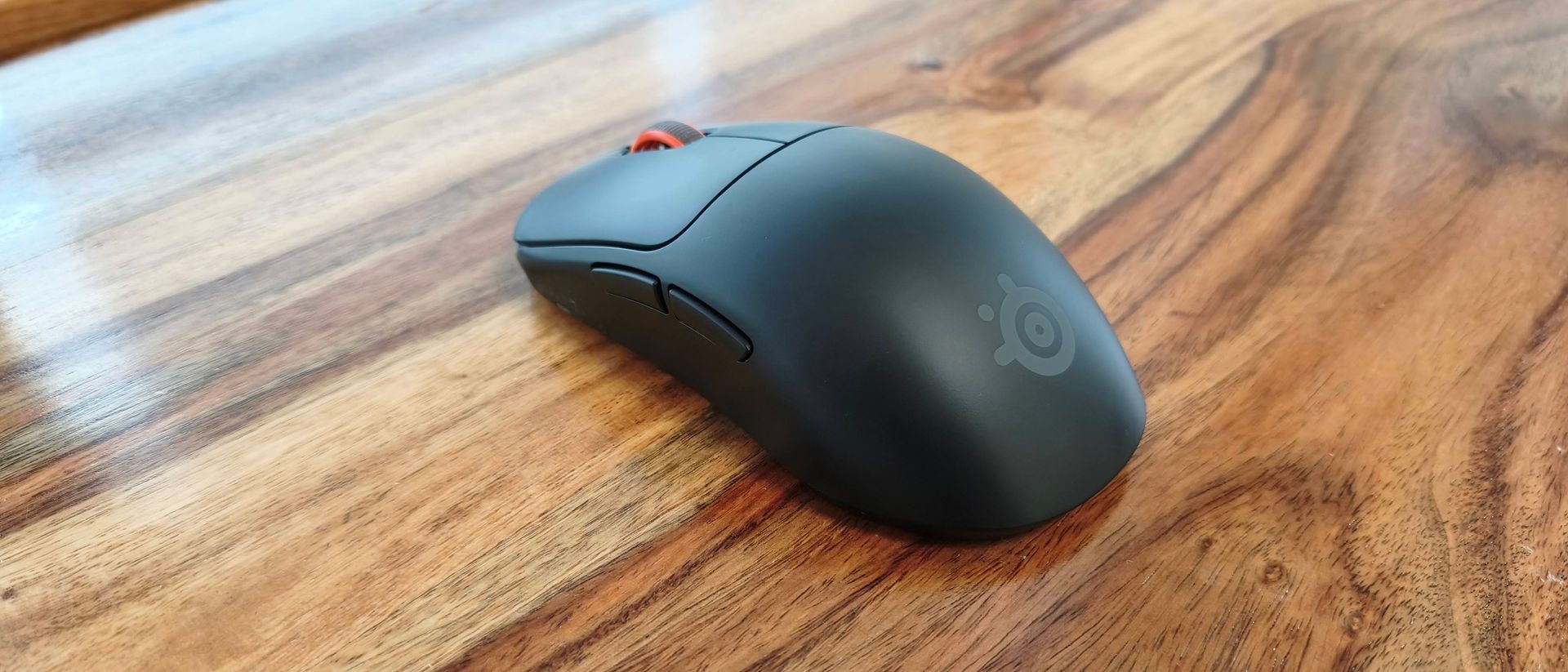 SteelSeries Sensei Pro review: clever battery management meets high performance