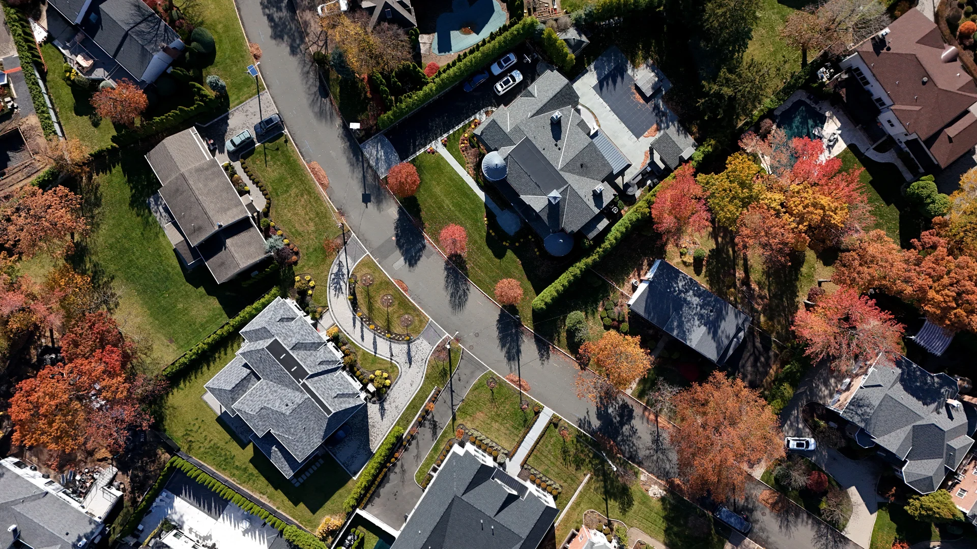 U.S. housing market officially hits 4 years of historically low resale turnover