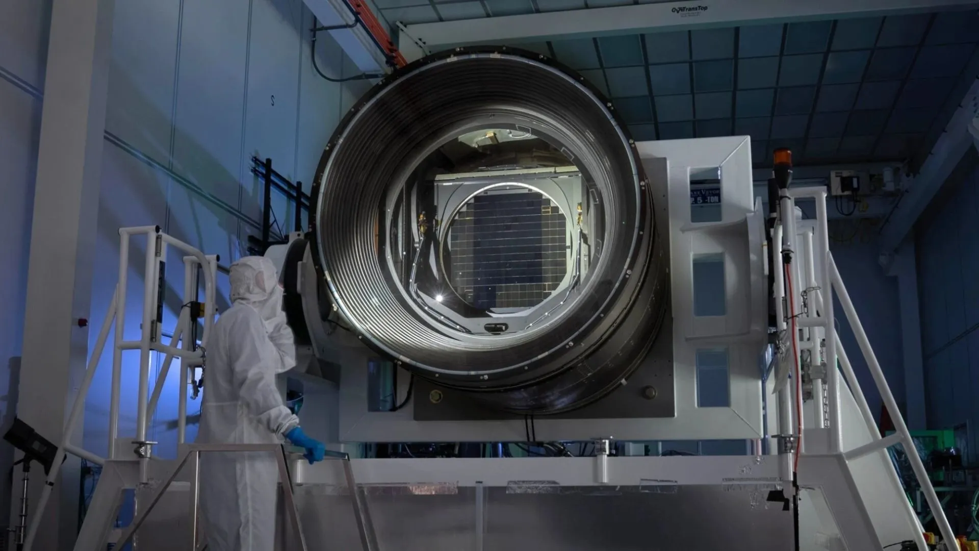 Building and operating the world’s largest digital camera