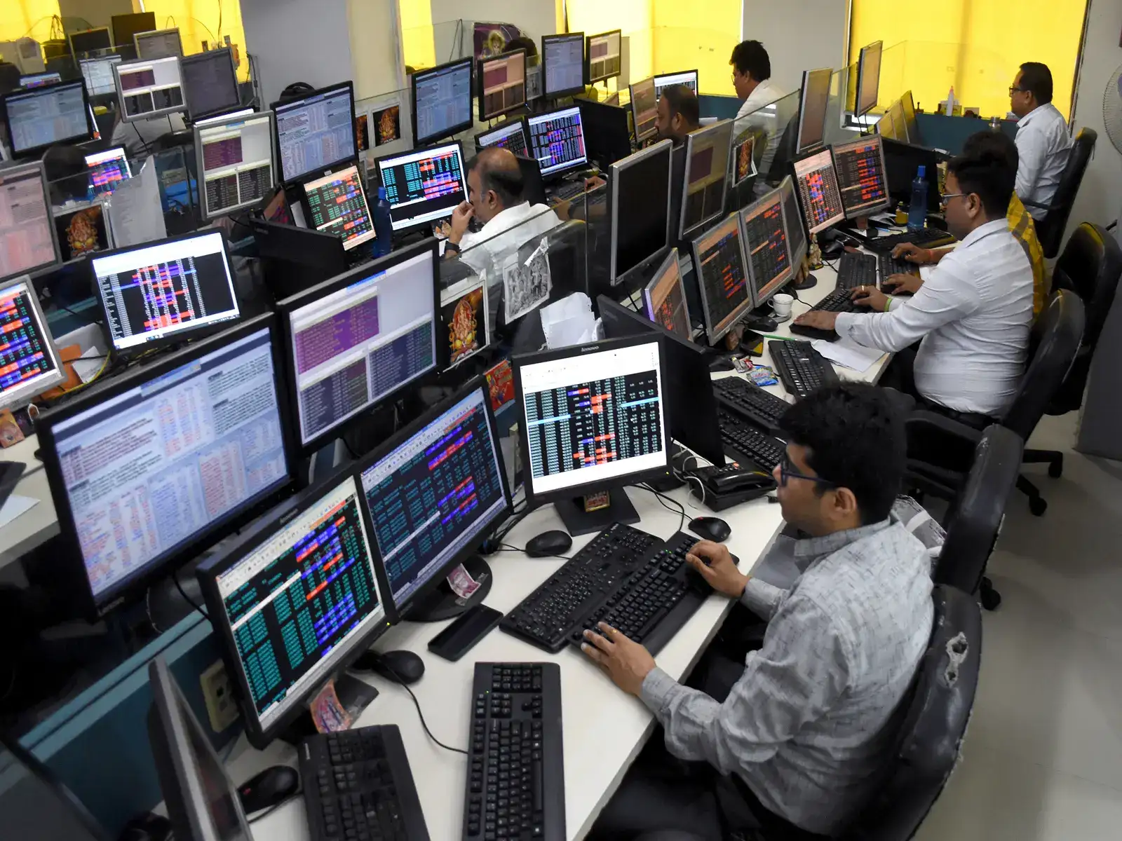 Software majors delete 24,000 jobs across IT and engineering in a year