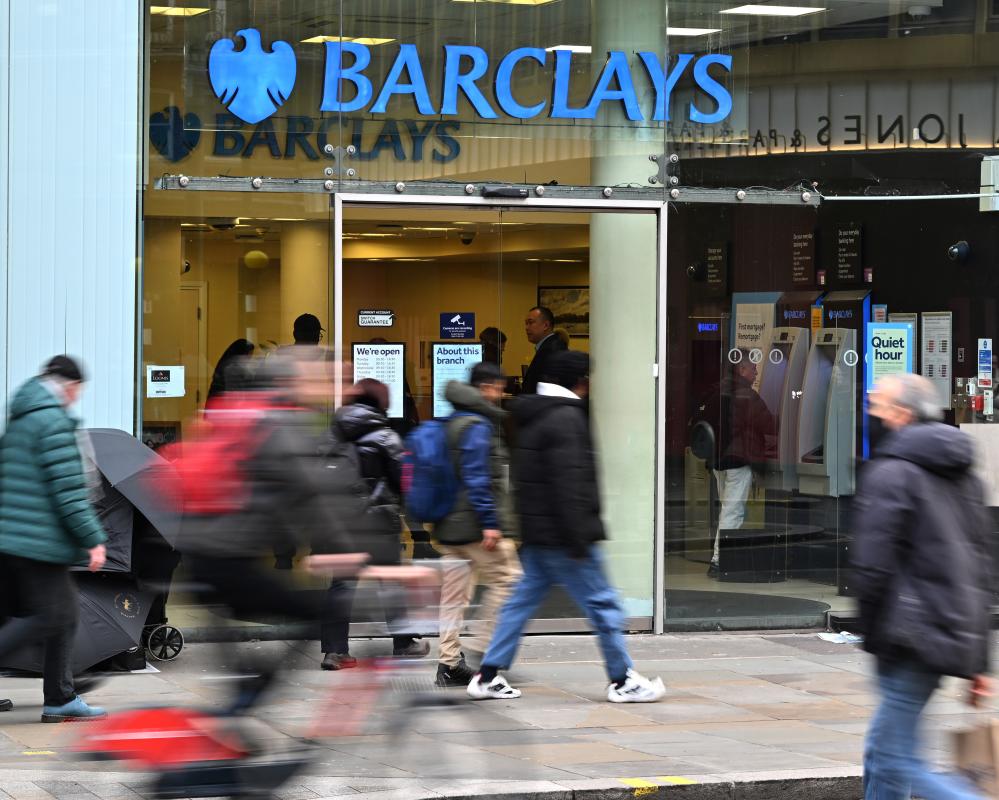 Barclays to cut 5,000 jobs as bank’s bosses hail AI productivity advances