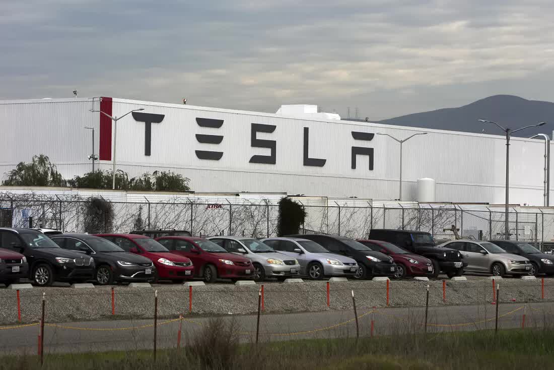 Tesla claims privately owned Model Ys can join its Robotaxi fleet in Q2 2027 – a deadline it will likely miss