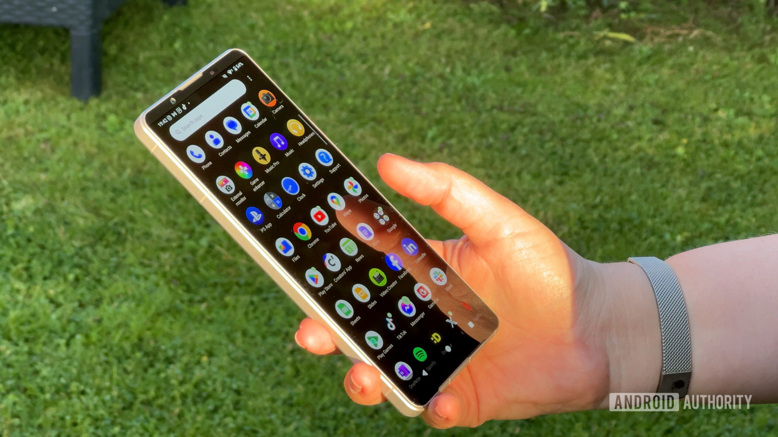 Sony quietly killed a key 5G workaround for Xperia phones