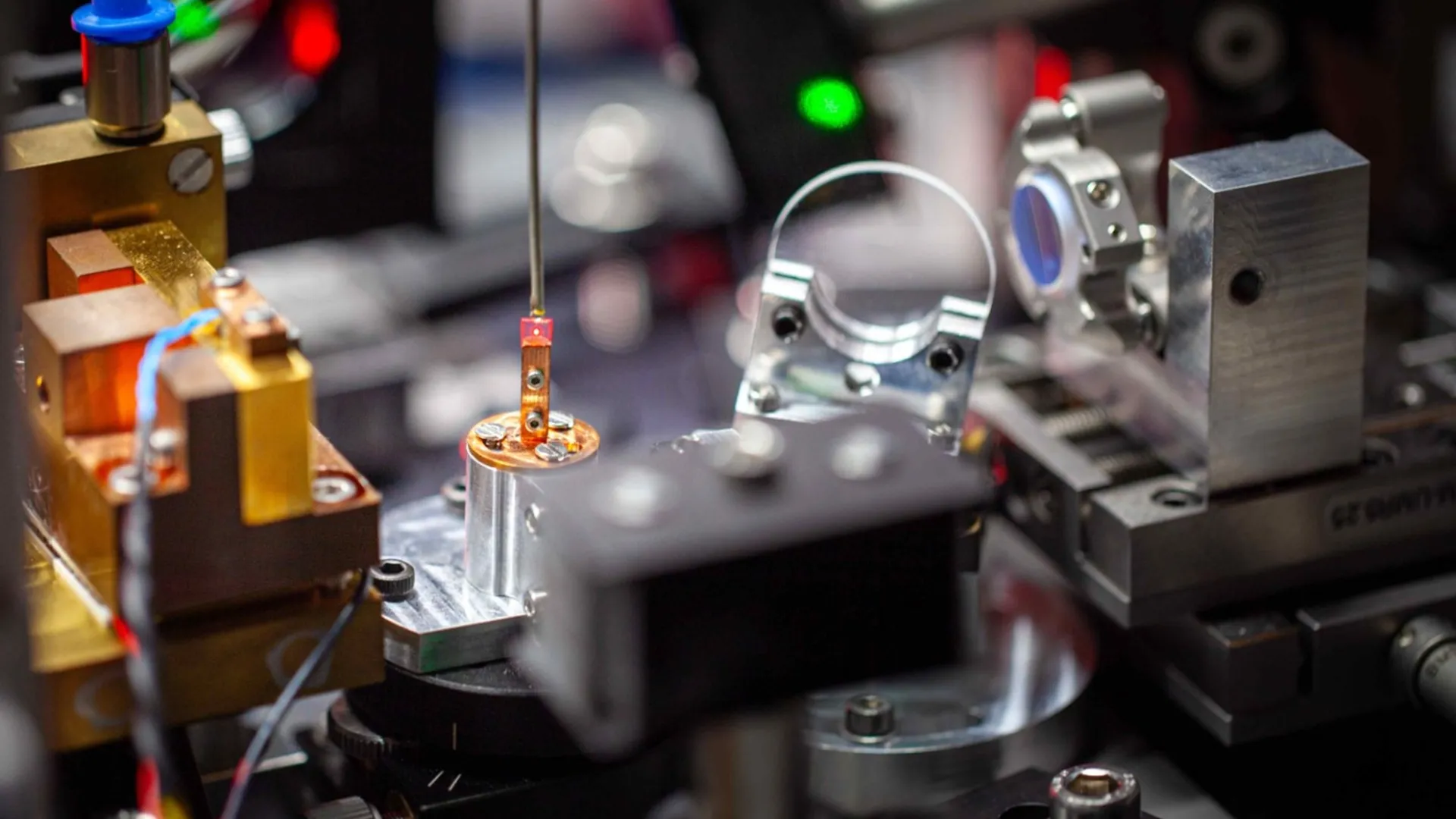 590 times performance boost: Laser-powered quantum sensor hits 100% optical contrast