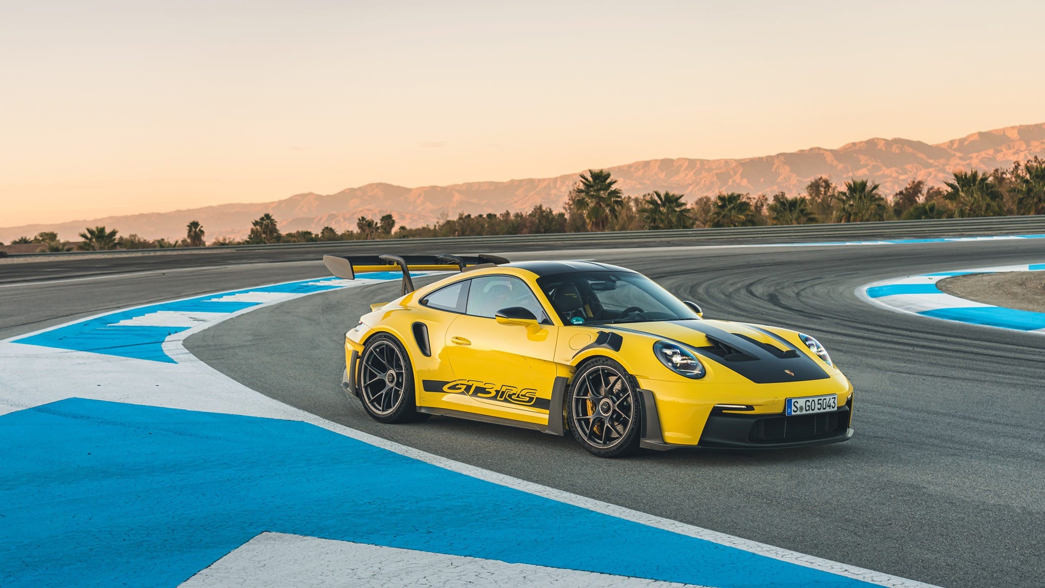 Porsche Expands ‘Do Not Drive’  Recall for Top 911, 718 Models over Wheels That Could Fall Off