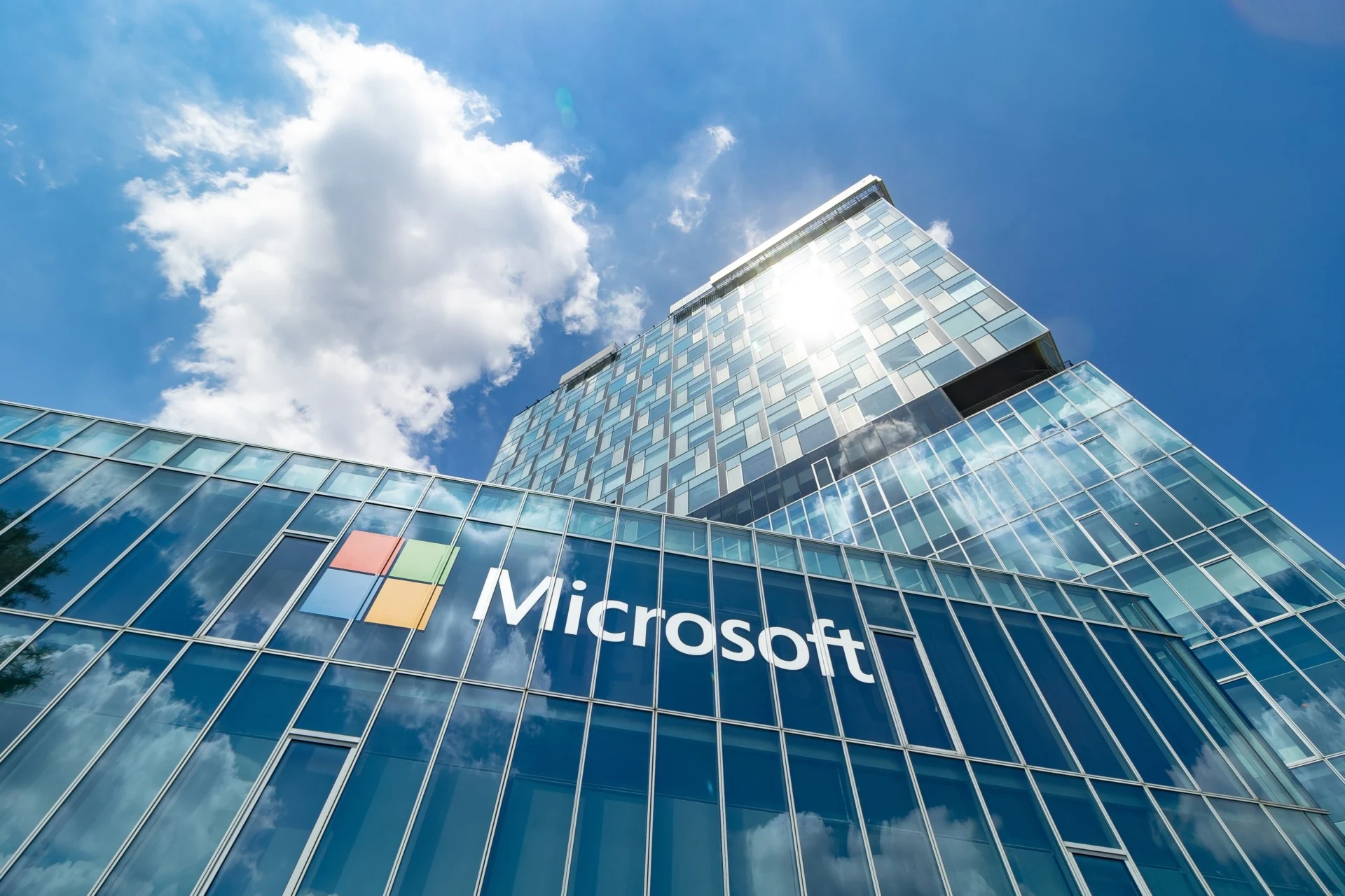 Microsoft Says Its New AI Is More Than Twice as Good at Diagnosing Diseases as Doctors