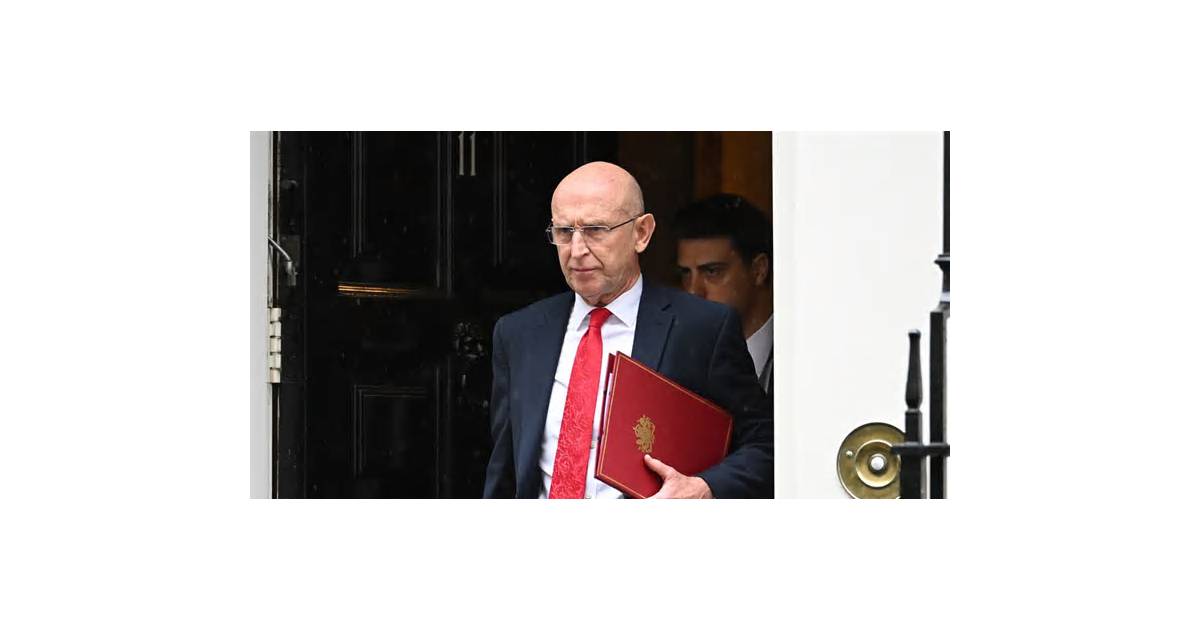 Rathbones Warms to Longer UK Gilts on Bets for Budget Discipline