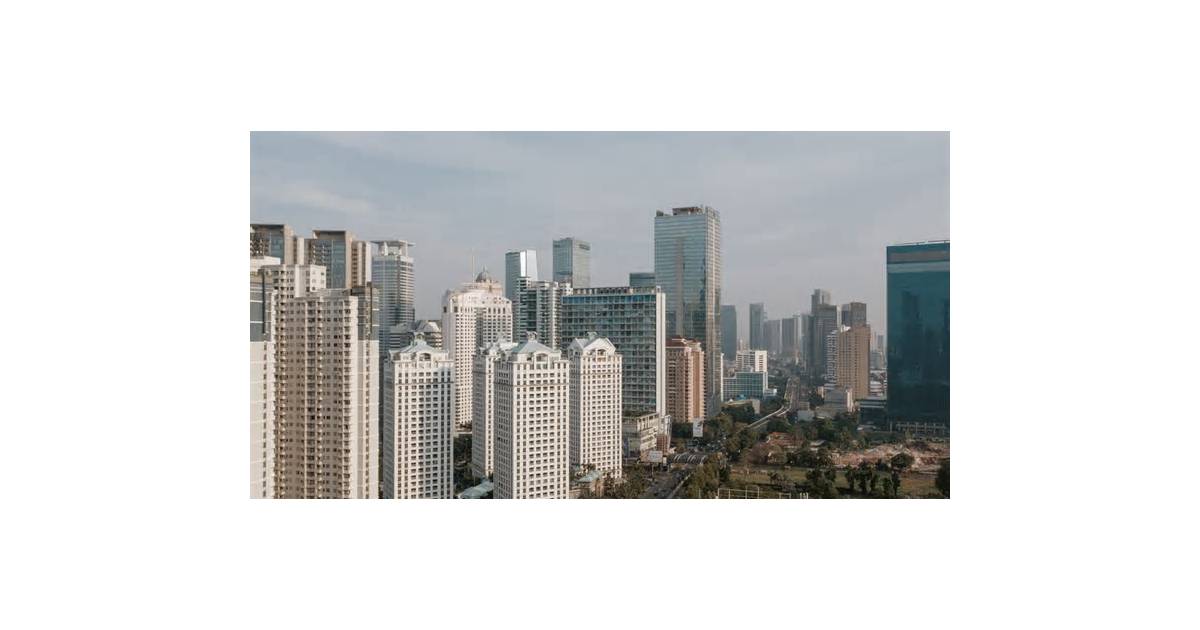 Indonesian Corporate Bond Risk Gauge Rises to Six-Year High