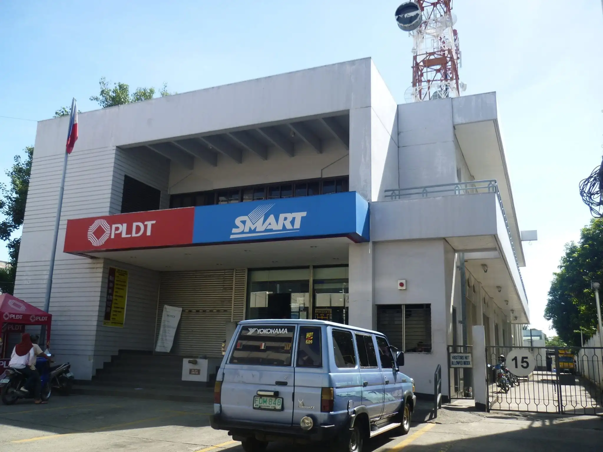 Converge ICT Lifts Capital Spending to PHP20 Billion to Challenge PLDT