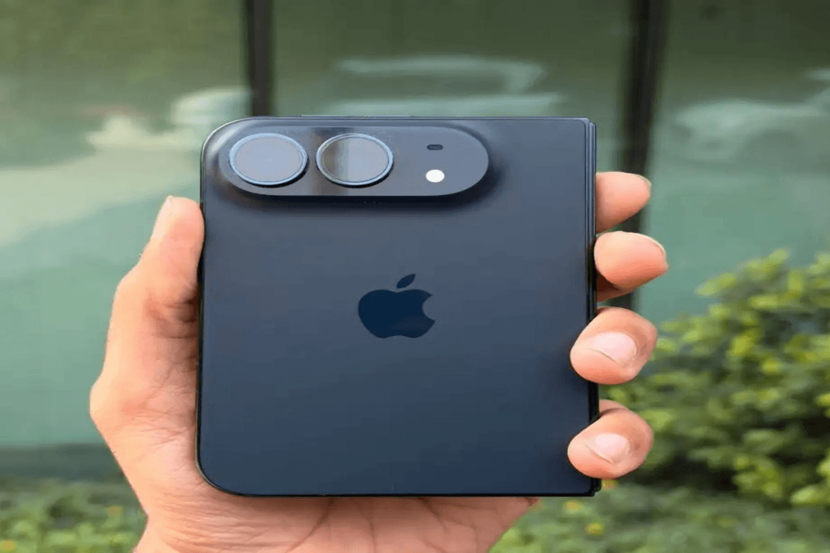 iPhone Duo Sees Strong Demand, Sells Out on Blinkit in 5 Mins