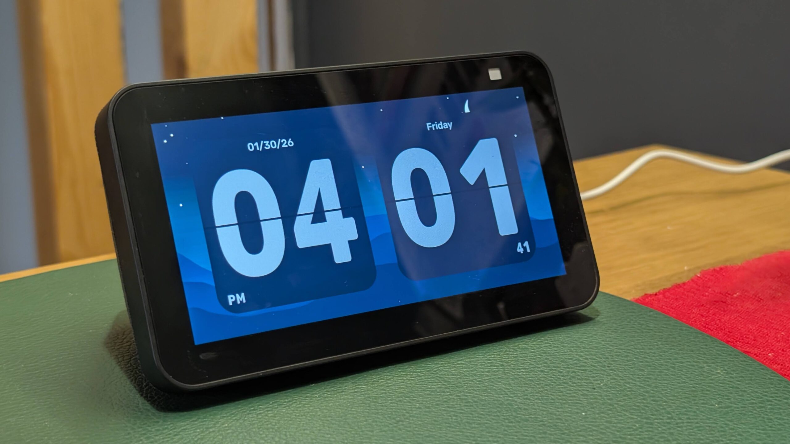 Someone put Apple CarPlay on an Amazon Echo Show running Android, and it actually works