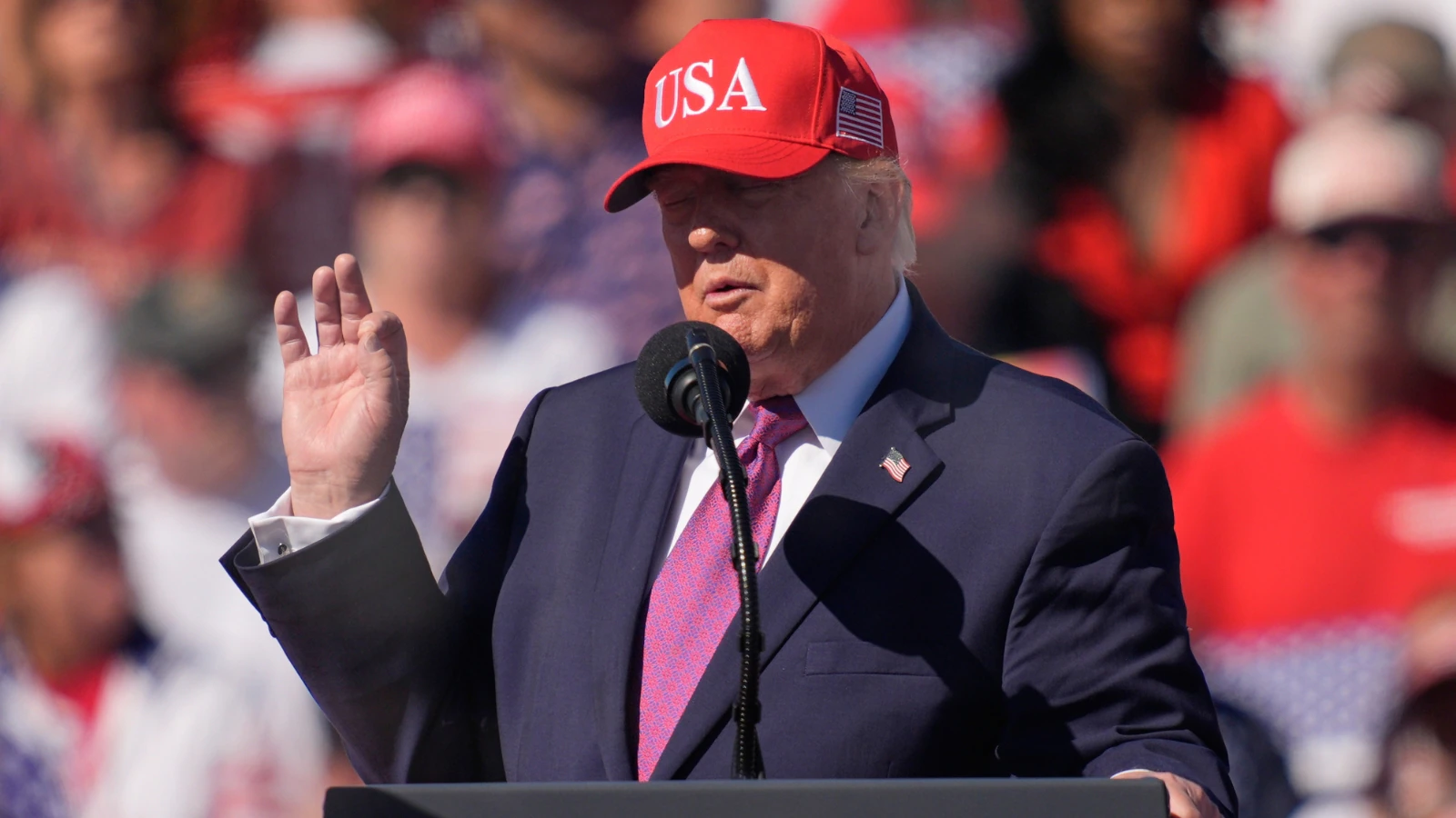 Trump says he will fix any Starlink access problem in Ukraine