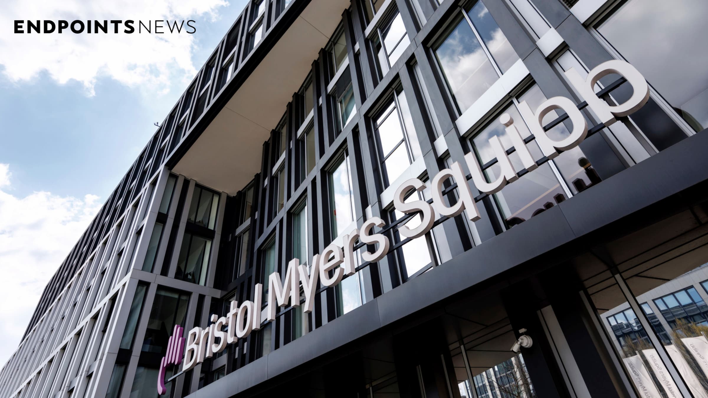 Bristol Myers reveals death in MS CAR-T trial, has answer for safety signal in lupus trial