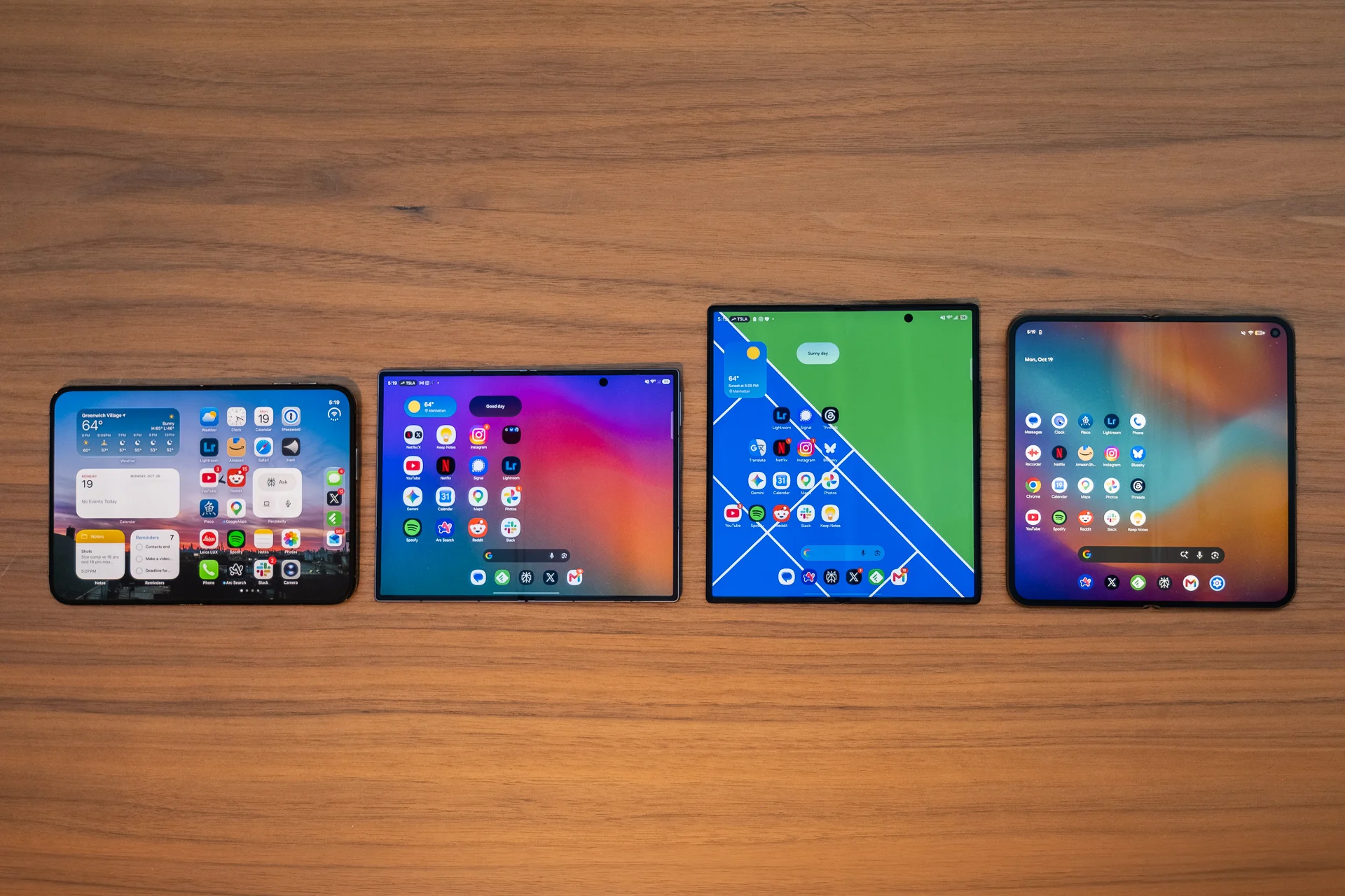 iPhone Duo Size Comparison vs. 2026’s Best Android Foldables