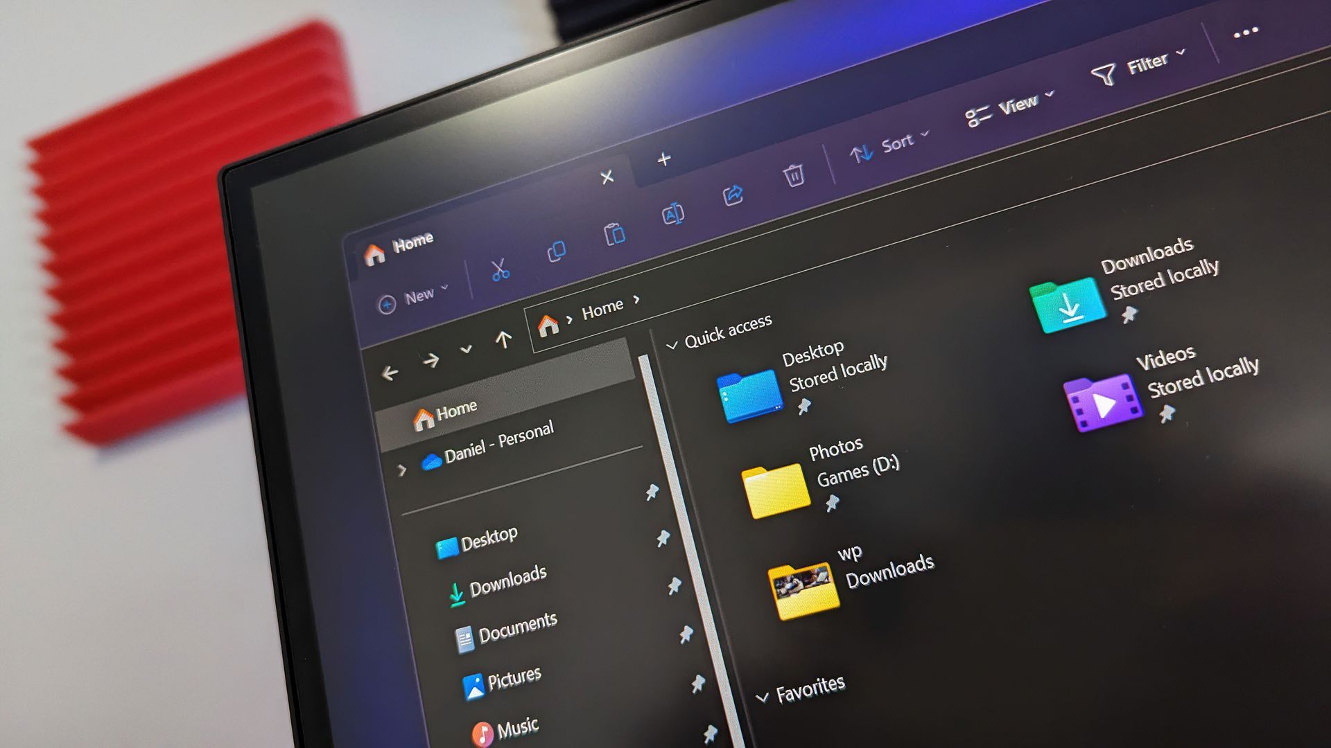 Windows 11 cuts clutter in File Explorer with new context menu