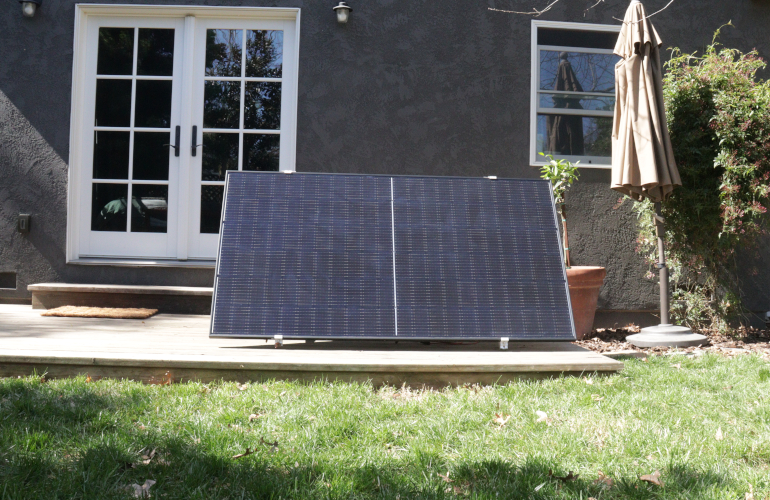 Bill calling for nationwide plug-in solar adoption introduced in House