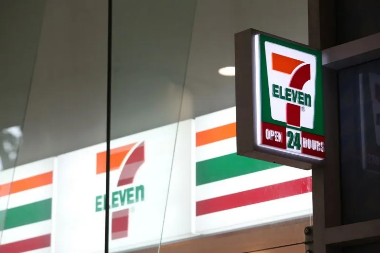 7-Eleven Introduces Foodbar Across 16 Singapore Stores