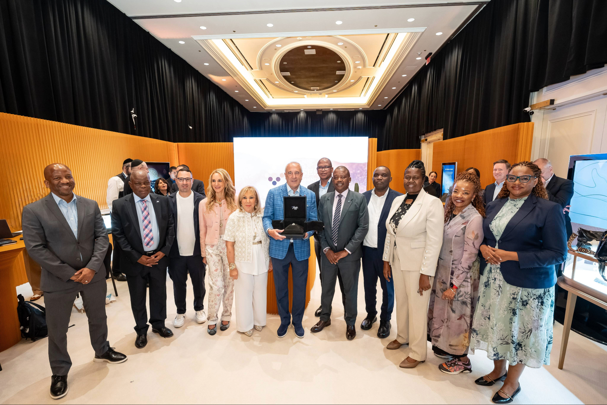 London Jewelers Celebrates One Centennial