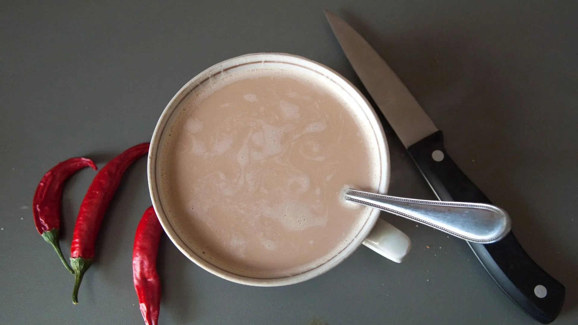 AI-powered wearables recreate five food smells sent over the internet
