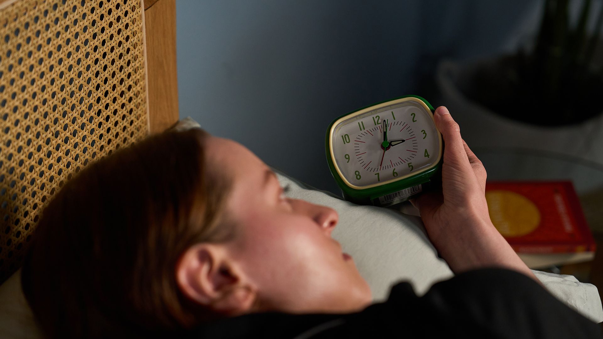 Keep waking up at 3 a.m.? This is what sleep doctors want you to know