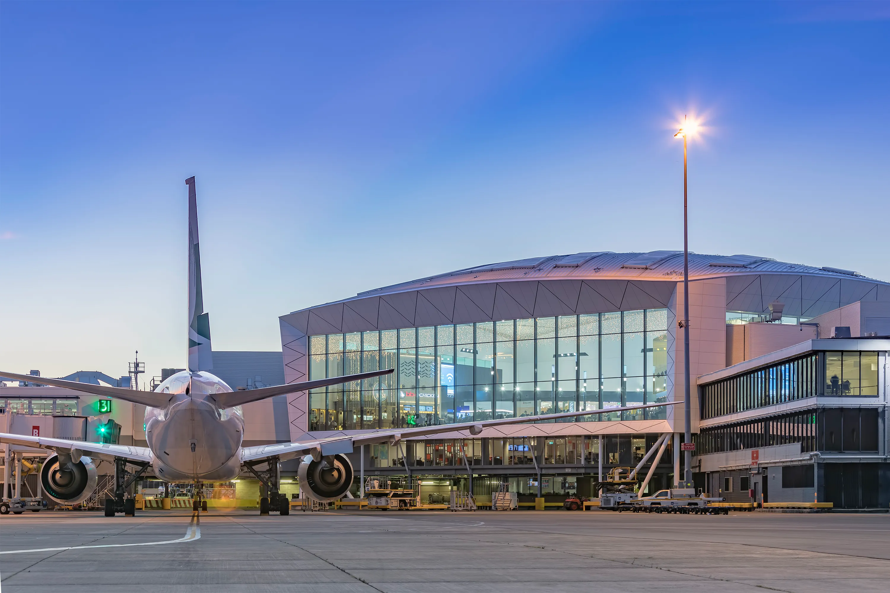 Sydney Opens A$5.6 Billion International Airport to Commercial Passengers