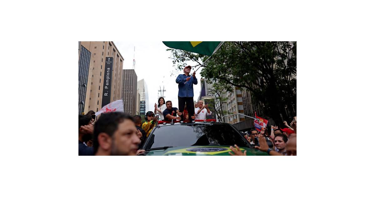Brazil votes in tense runoff between Lula and Bolsonaro