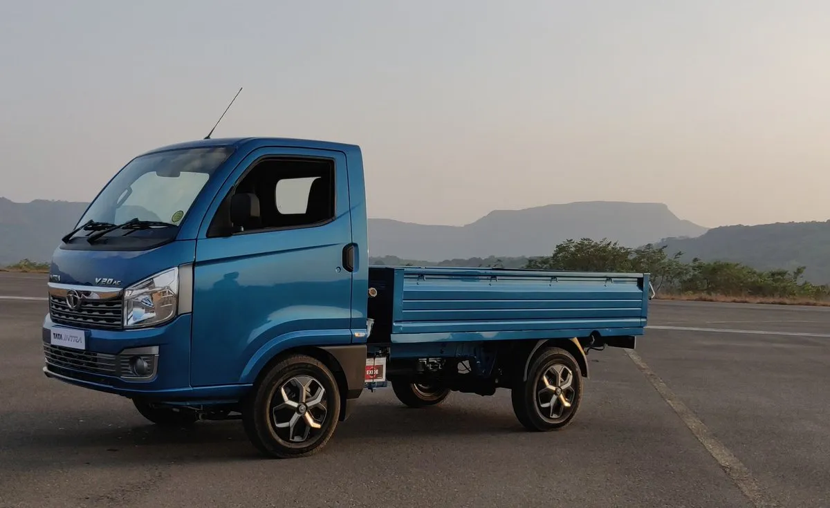 Tata Motors Stands Firm on €14.40 Offer for Iveco Group