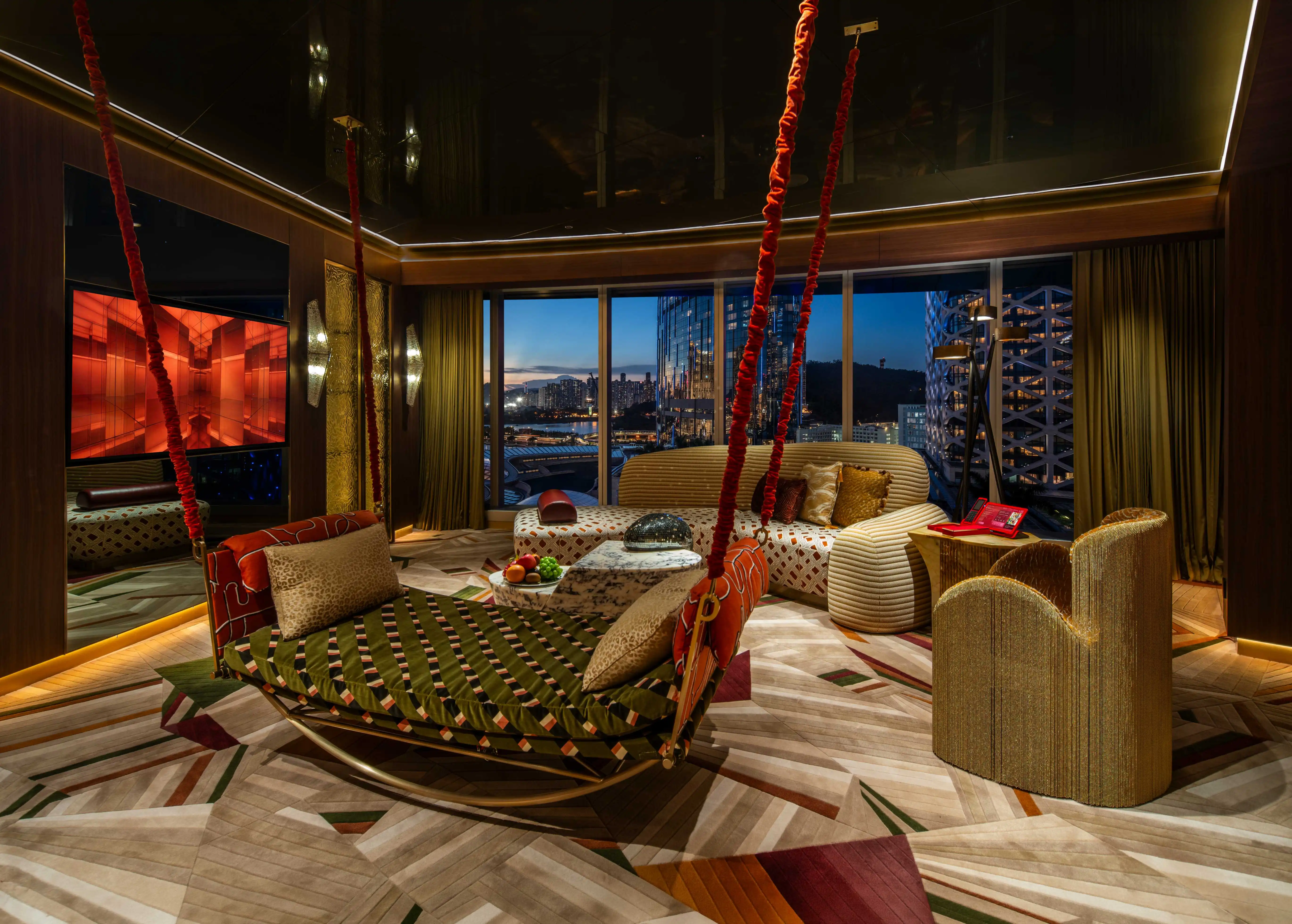 REM Makes Its Ambitious Debut at City of Dreams Macao