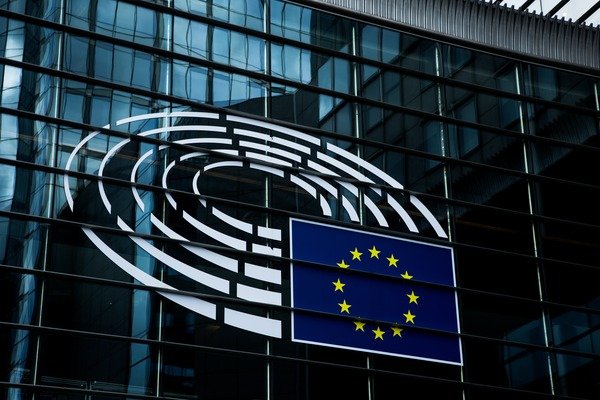EU Parliament Approves Simplified Rules for Hazardous Substances in Cosmetics
